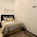 Fabrica Del Lujo En El Centro De Apartament Malaga