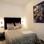 Fabrica Del Lujo En El Centro De Apartament Malaga
